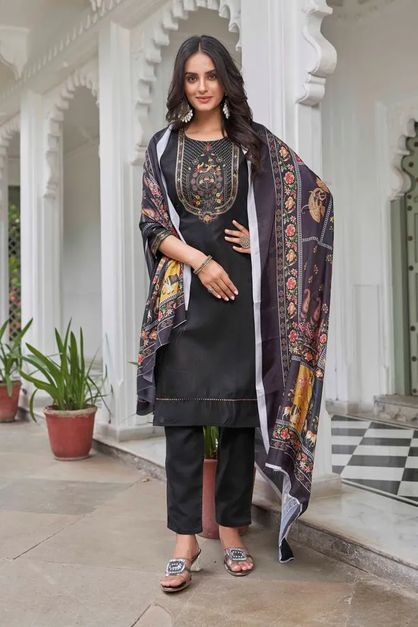 Black_Ethnic_Motifs_Yoke_Designed