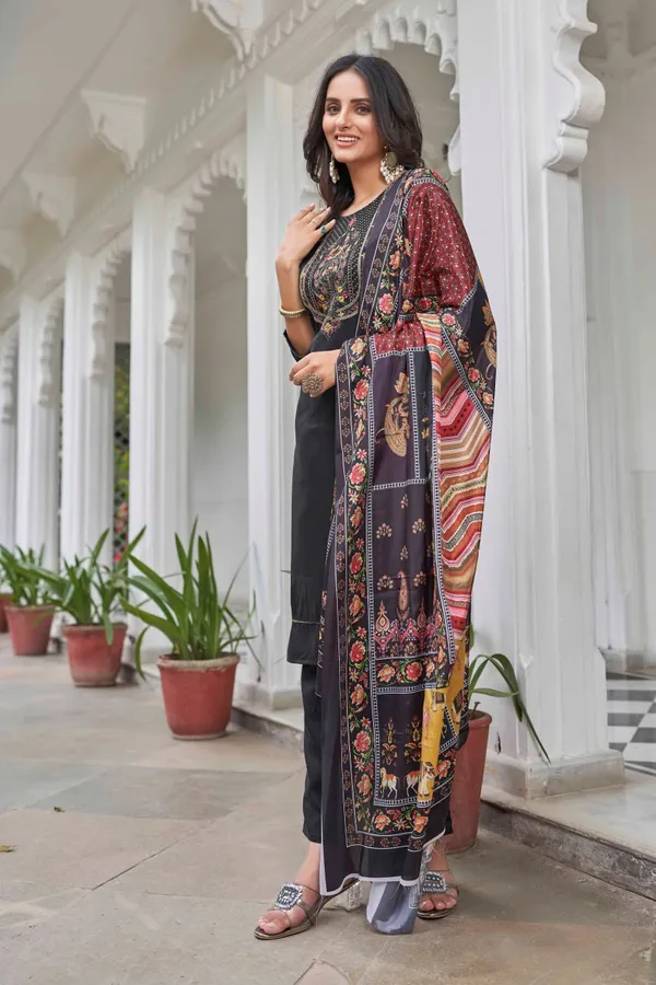 Black_Ethnic_Motifs_Yoke_Designed