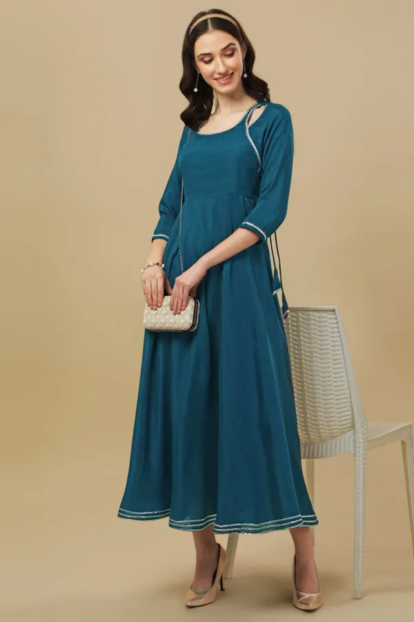 woman_rama_flared_and_fit_long__kurti