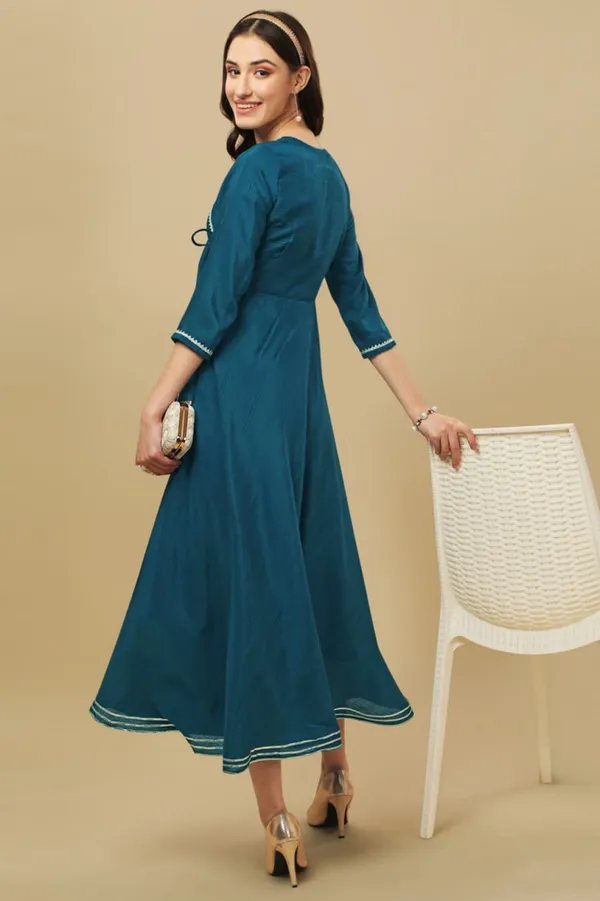 woman_rama_flared_and_fit_long__kurti