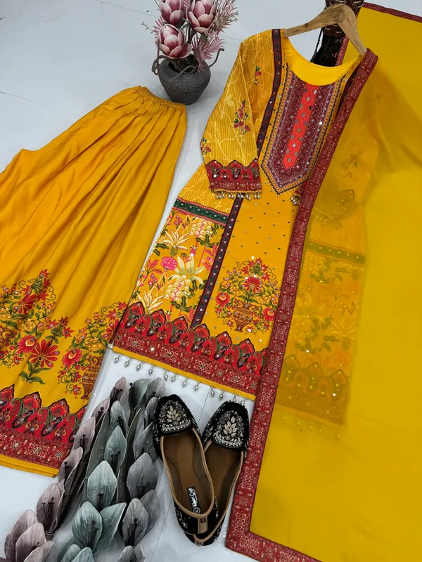 Yellow_Silk_Mirror_Work_Suit_Set_For_Women