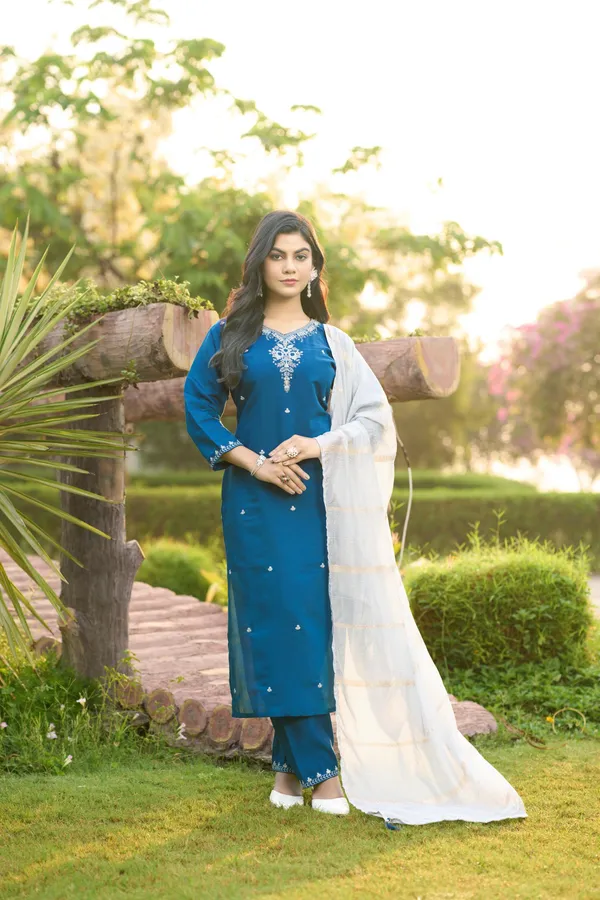 Teal_Blue_Roman_Silk_Embroidered_Kurti_Set_With_Cotton_Silk_Dupatta_For_Women