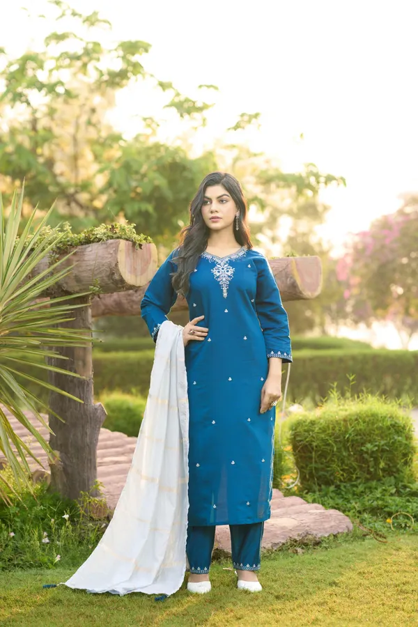 Teal_Blue_Roman_Silk_Embroidered_Kurti_Set_With_Cotton_Silk_Dupatta_For_Women
