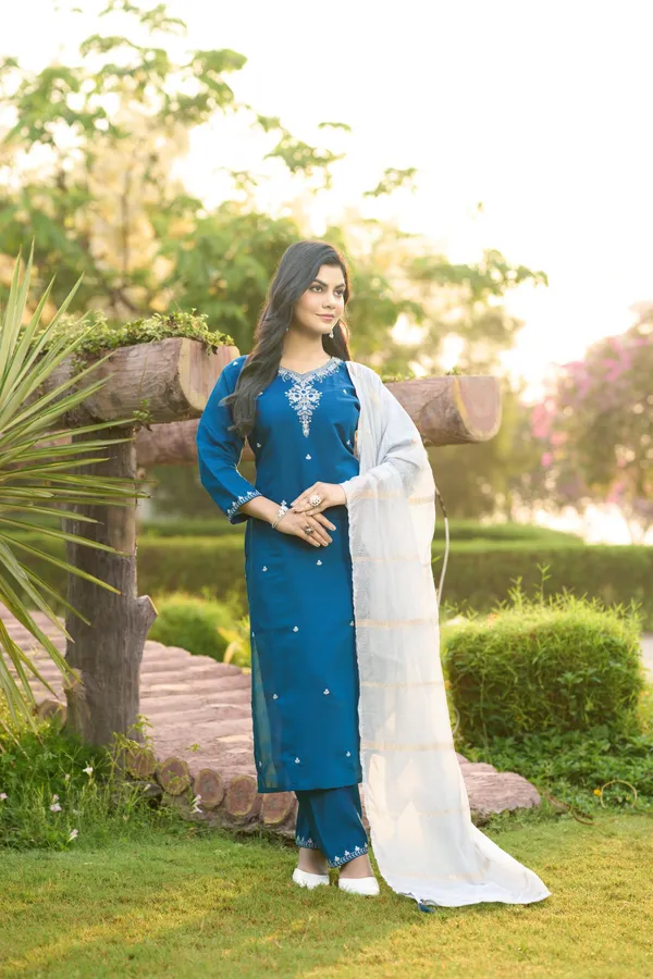 Teal_Blue_Roman_Silk_Embroidered_Kurti_Set_With_Cotton_Silk_Dupatta_For_Women