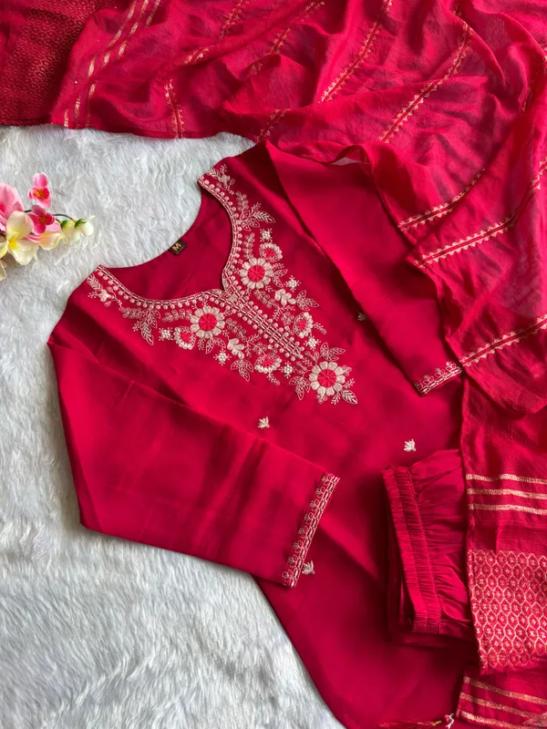 Pink_Radiance_Roman_Silk_Embroidered_Suit_Set_With_Zari_Dupatta_For_Women