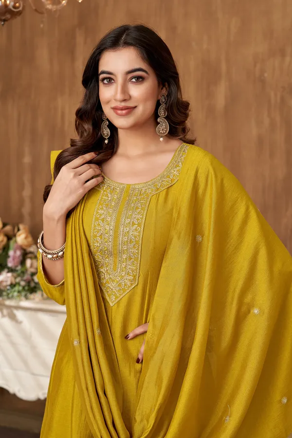 Luxurious_Embroidered_Suit_with_Trouser_and_Dupatta