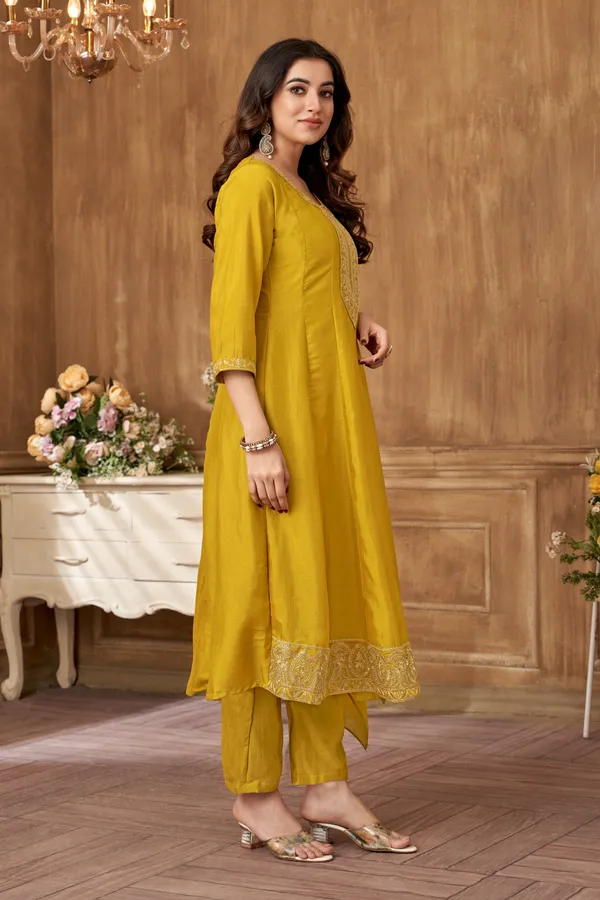 Luxurious_Embroidered_Suit_with_Trouser_and_Dupatta