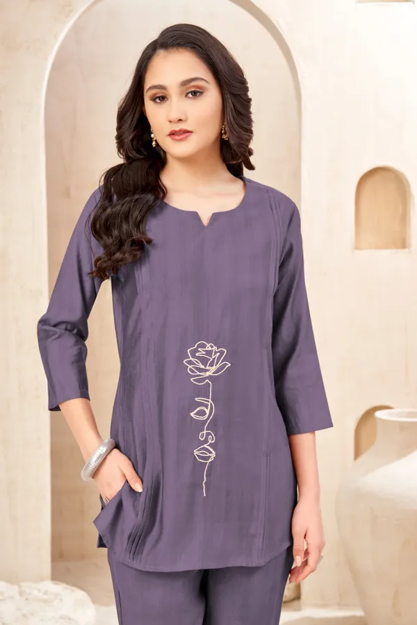 Elegant_Straight-Cut_Co-ord_Set_with_Dori_Embroidery