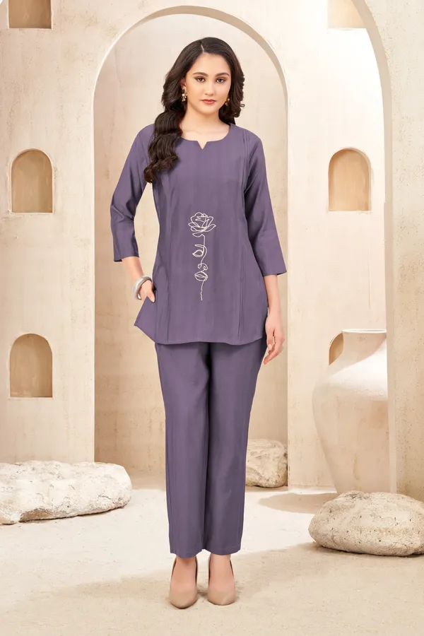 Elegant_Straight-Cut_Co-ord_Set_with_Dori_Embroidery