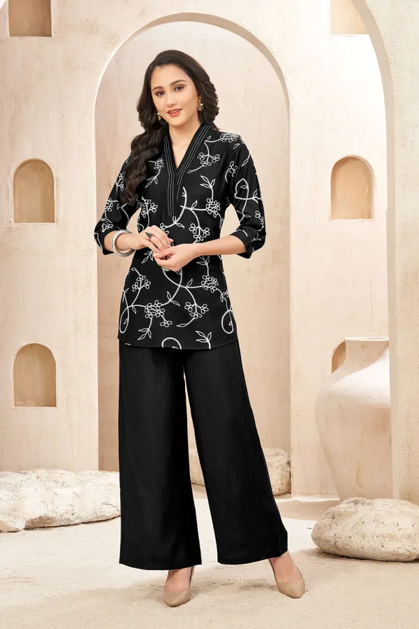 Stylish_V-Neck_Kurta_Set_with_Dori_Embroidery