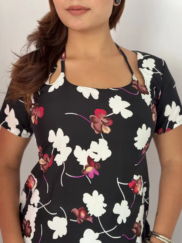 Laila_Floral_Pure_Cotton_Top_–_Classic_Black_Edition