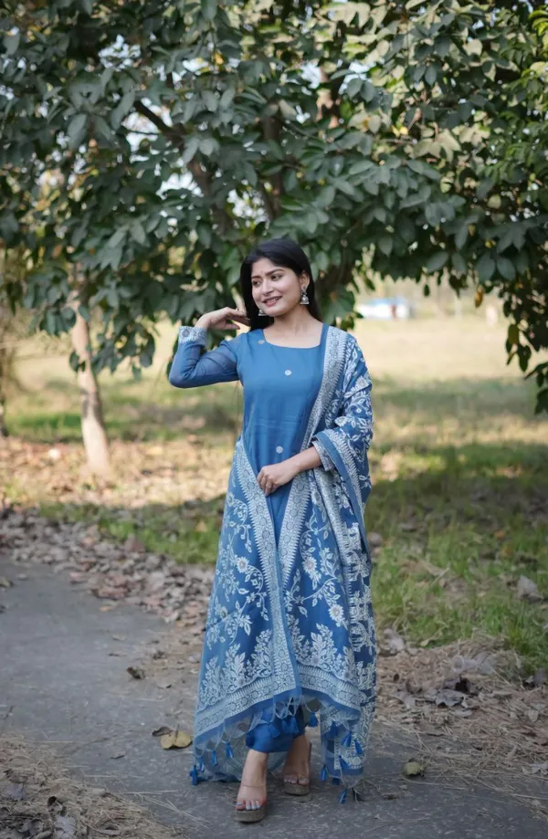 Royal_Indigo_Blue_Floral_Elegance_Unstitched_Salwar_Suit_Set_(Unstitched_)