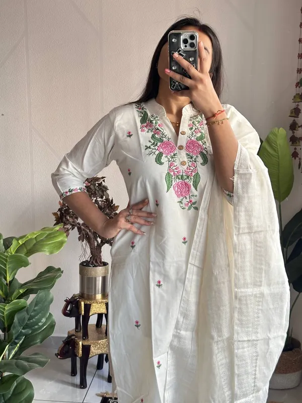 Elegant_White_Khadi_Cotton_Embroidered_Kurti_Set_With_Dupatta_For_Women