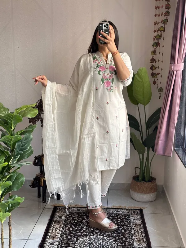 Elegant_White_Khadi_Cotton_Embroidered_Kurti_Set_With_Dupatta_For_Women
