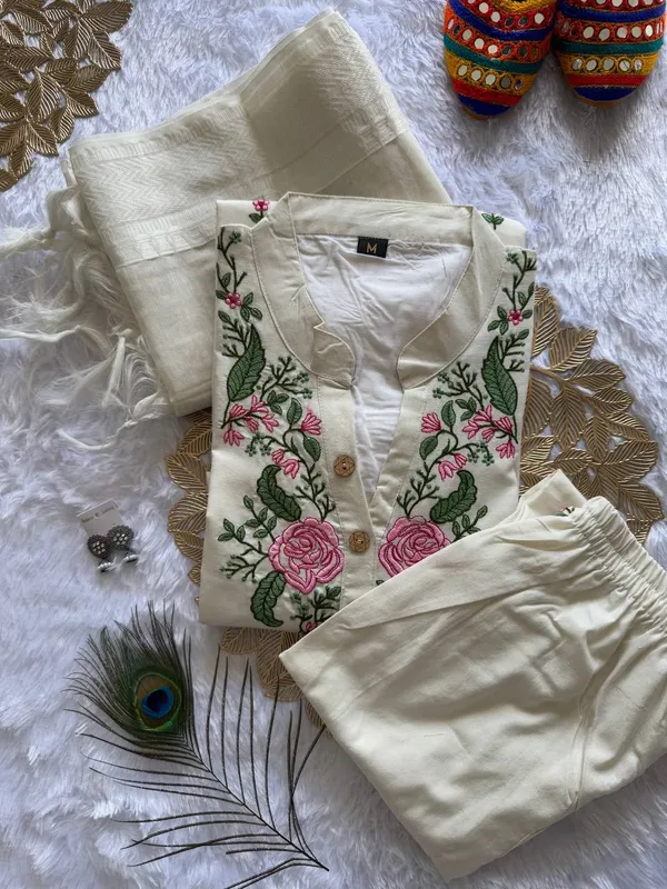 Elegant_White_Khadi_Cotton_Embroidered_Kurti_Set_With_Dupatta_For_Women