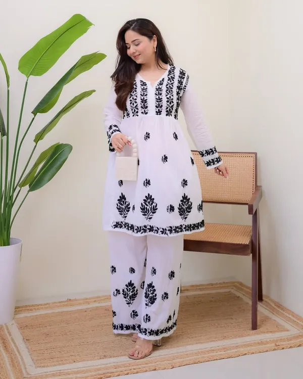 Ivory_Bloom_Embroidered_Rayon_Slub_Cord_Set