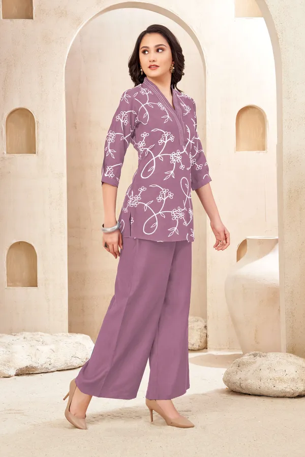 Stylish_V-Neck_Kurta_Set_with_Dori_Embroidery