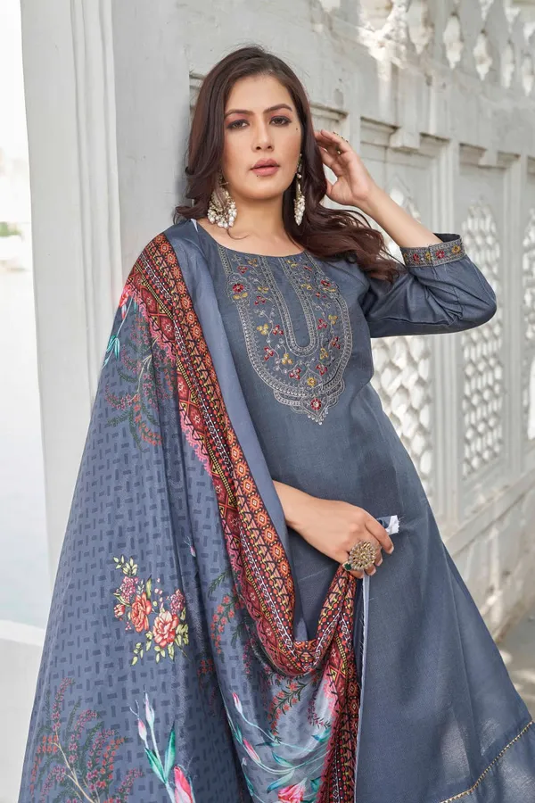 Grey_Ethnic_Motifs_Yoke_Designed_Straight__Kurta-pant_&_Dupatta