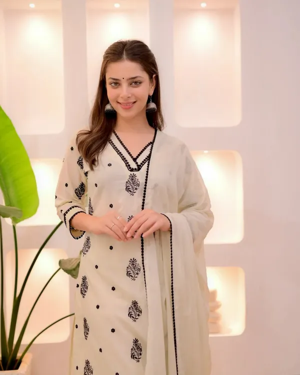 Ivory_Noir_Embroidered_Straight_Kurti_Pant_Dupatta_Set
