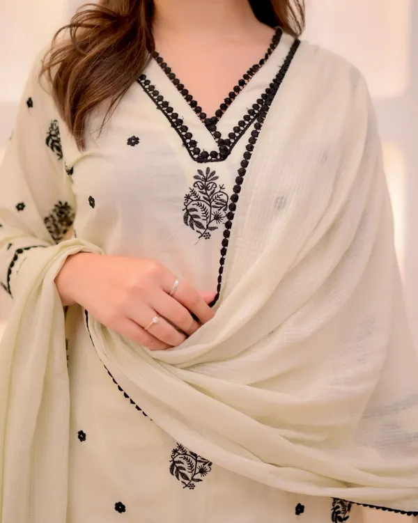 Ivory_Noir_Embroidered_Straight_Kurti_Pant_Dupatta_Set