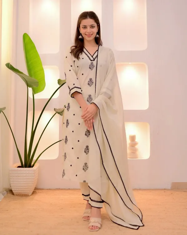 Ivory_Noir_Embroidered_Straight_Kurti_Pant_Dupatta_Set