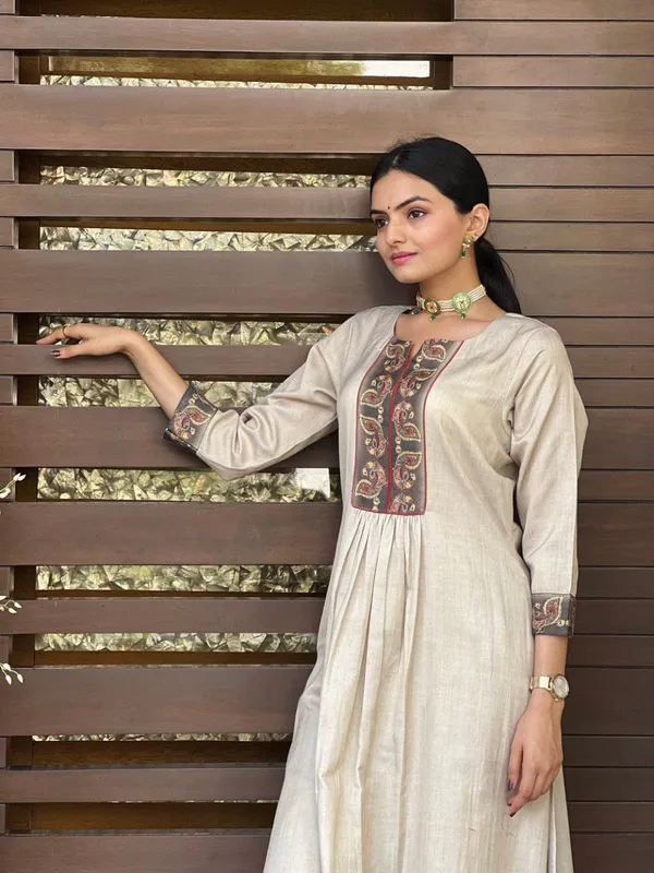 White_Roman_silk_with_Pant_and_Dupatta