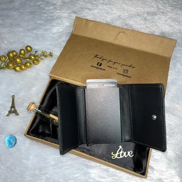 Valentine_Special_Turbo_RFID_Card_Holder_Men's_Wallet_|_Slim_&_Secure_|_Holds_Multiple_Cards_|_Ideal_for_Gifting_with_Complimentary_Chocolate