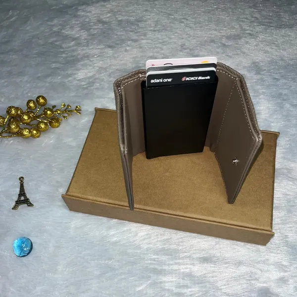 Valentine_Special_Turbo_RFID_Card_Holder_Men's_Wallet_|_Slim_&_Secure_|_Holds_Multiple_Cards_|_Ideal_for_Gifting_with_Complimentary_Chocolate