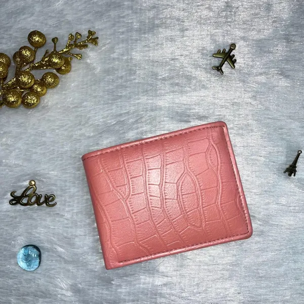 Valentine_Special_Men's_Croco_Texture_Bifold_Wallet_|_Slim_&_Secure_|_Crocodile-Pattern_Finish_|_Holds_Cards_&_Cash_|_Ideal_for_Gifting_with_Complimentary_Chocolate