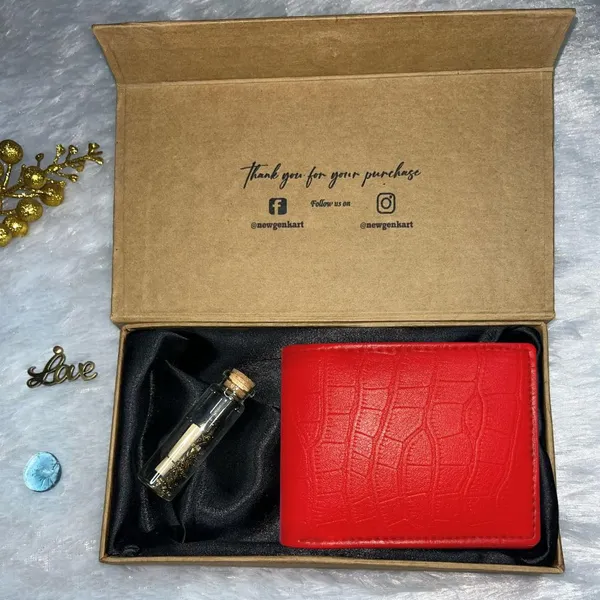 Valentine_Special_Men's_Croco_Texture_Bifold_Wallet_|_Slim_&_Secure_|_Crocodile-Pattern_Finish_|_Holds_Cards_&_Cash_|_Ideal_for_Gifting_with_Complimentary_Chocolate