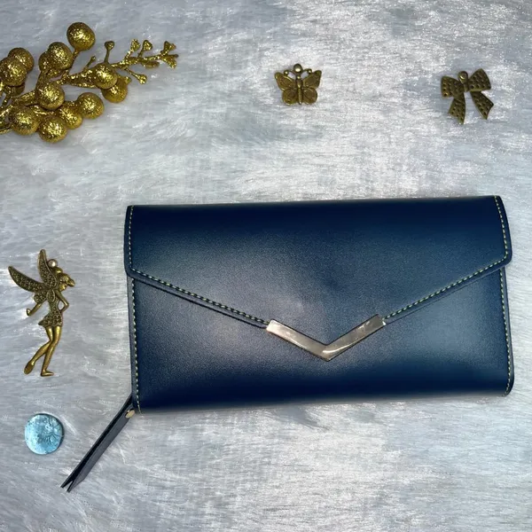 Valentine_Special_Womens_3-Fold_Clutch_Wallet_|_Faux_Leather_Slim_&_Elegant_|_Ideal_for_Gifting_with_Complimentary_Chocolate