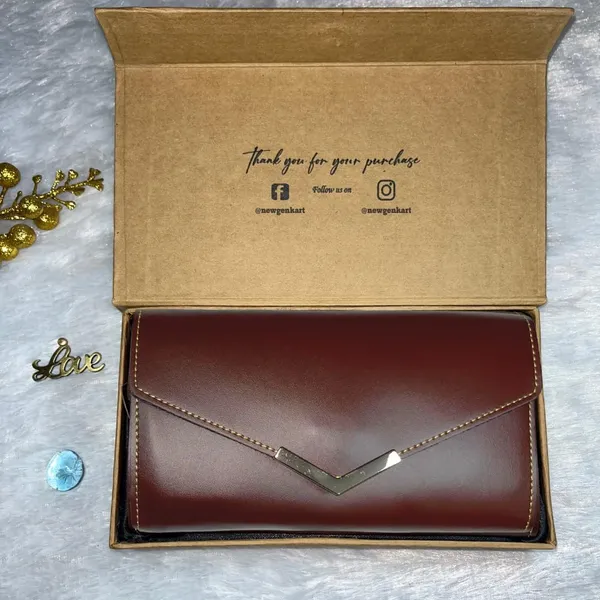 Valentine_Special_Womens_3-Fold_Clutch_Wallet_|_Faux_Leather_Slim_&_Elegant_|_Ideal_for_Gifting_with_Complimentary_Chocolate