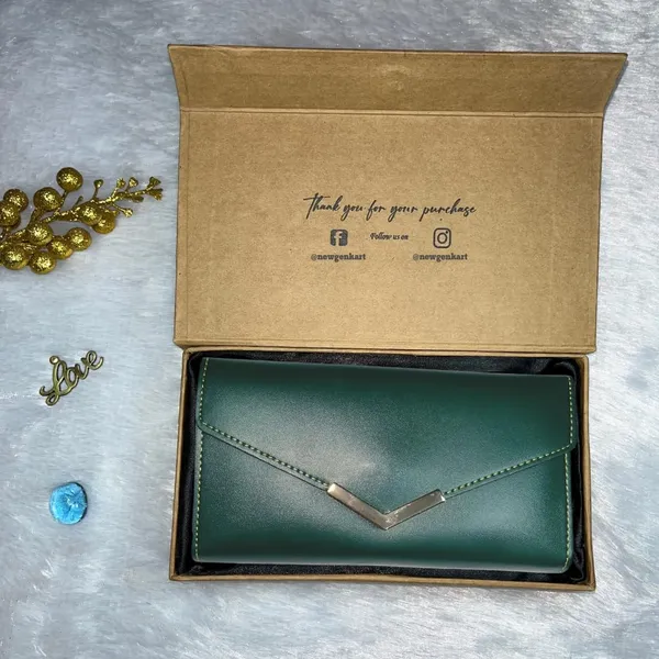 Valentine_Special_Women's_3-Fold_Clutch_Wallet_|_Faux_Leather_Slim_&_Elegant_|_Ideal_for_Gifting_with_Complimentary_Chocolate