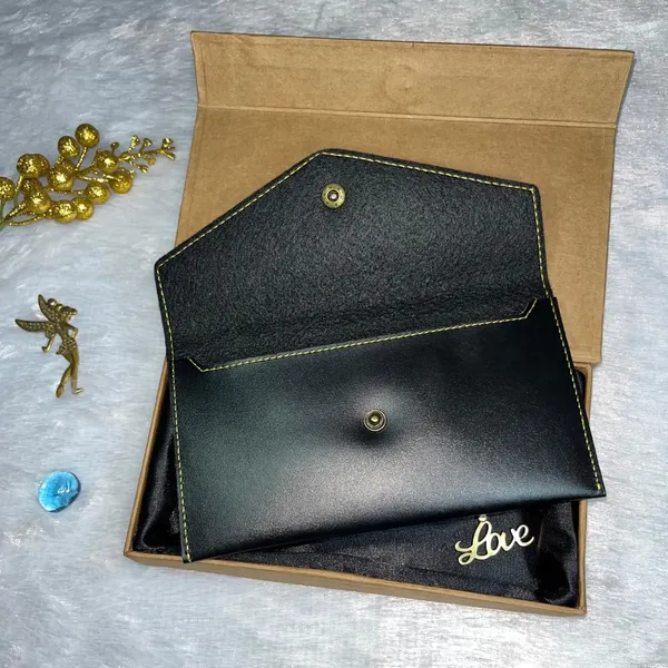 Valentine_Special_Minimal_Women's_Clutch_Wallet_|_Faux_Leather_|_Slim_&_Lightweight_|_Holds_Cards_&_Cash_|_Ideal_for_Gifting_with_Complimentary_Chocolate