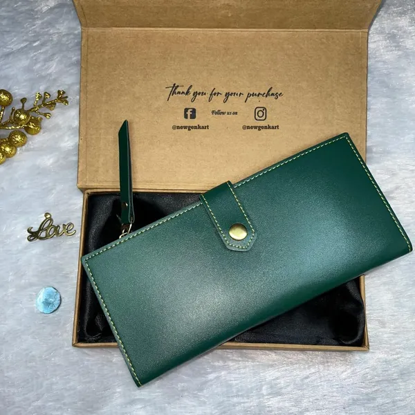 Valentine_Special_Women's_2-Fold_Clutch_Wallet_|_Faux_Leather_|_Slim_&_Lightweight_|_Holds_Cards_&_Cash_|_Ideal_for_Gifting_with_Complimentary_Chocolate
