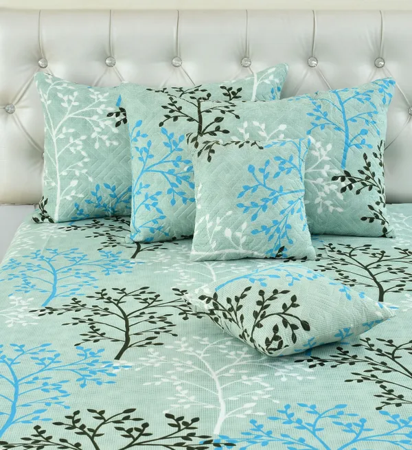 King_Flat_230_TC_Floral_Bedsheet__(Pack_of_1,_Green_(1_Bedsheet_+_2_Pillow_Covers_+_2_Cushion_Cover_with_filler)