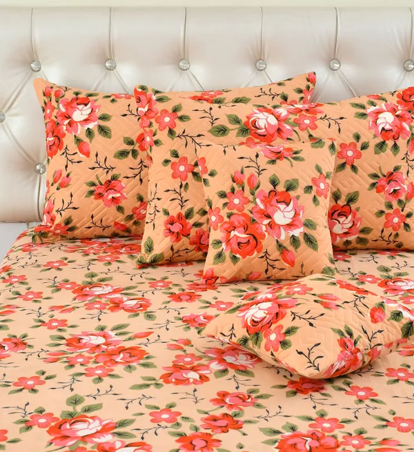 King_Flat_230_TC_Floral_Bedsheet__(Pack_of_1,_Peach_(1_Bedsheet_+_2_Pillow_Covers_+_2_Cushion_Cover_with_filler)