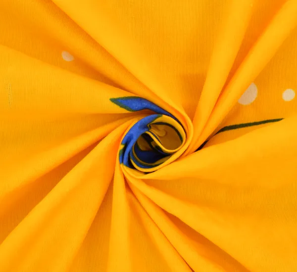 King_Flat_230_TC_Floral_Bedsheet__(Pack_of_1,_Yellow_(1_Bedsheet_+_2_Pillow_Covers_+_2_Cushion_Cover_with_filler)
