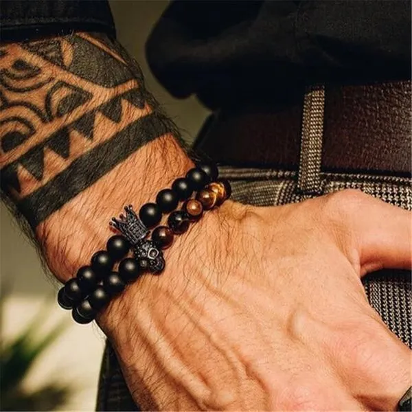 Tiger_Eye_&_Matt_Agate_Stone_Cz_Crown_Skull_Bracelet