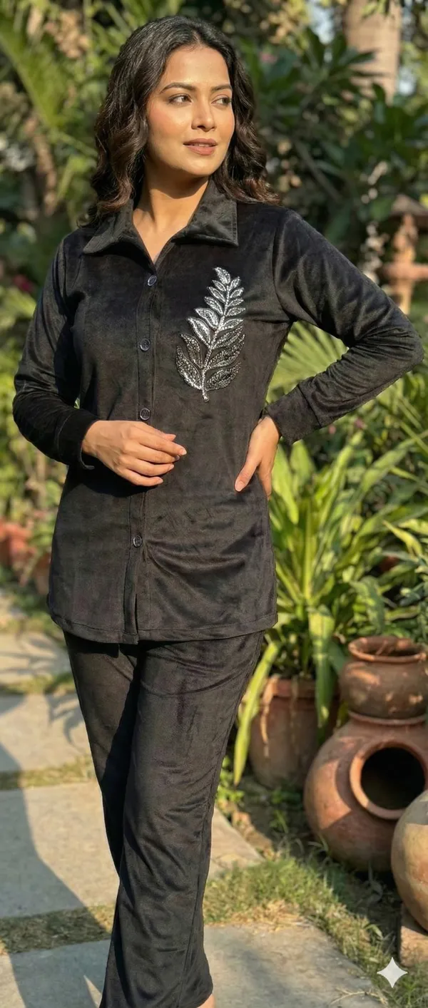 Midnight_Onyx(BLACK)_Velvet_HANDWORK_COORD_SET