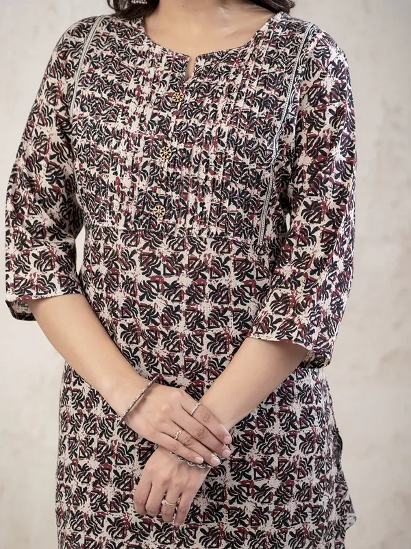 Maroon_Cotton_Premium_Short_Kurti_For_Women_&_Girls