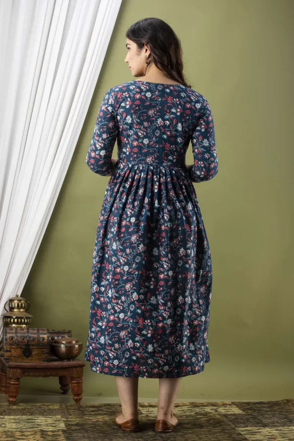 Maroon_Pure_Cotton_Floral_Print_Casual_Regular_Fit_Round_Neck_Anarkali_Gown_For_Women