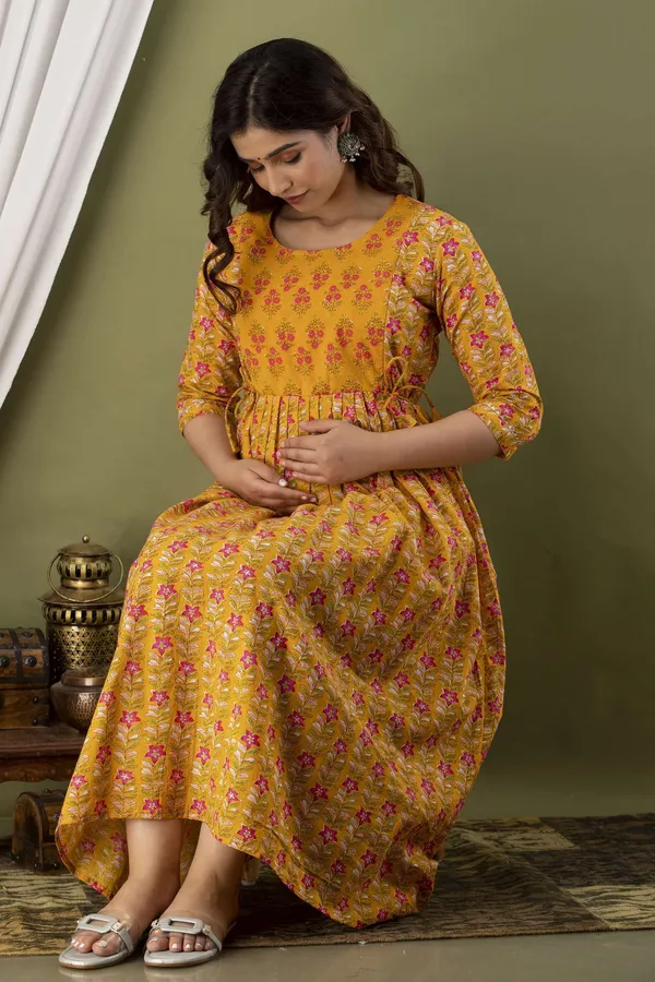 Yellow_Pure_Cotton_Floral_Print_Casual_Regular_Fit_Round_Neck_Anarkali_Gown_For_Women