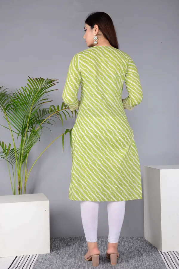 Light_Green_Pure_Cotton_Floral_Print_Casual_Regular_Fit_Round_Neck_Ethnic_Straight_Kurta_For_Women