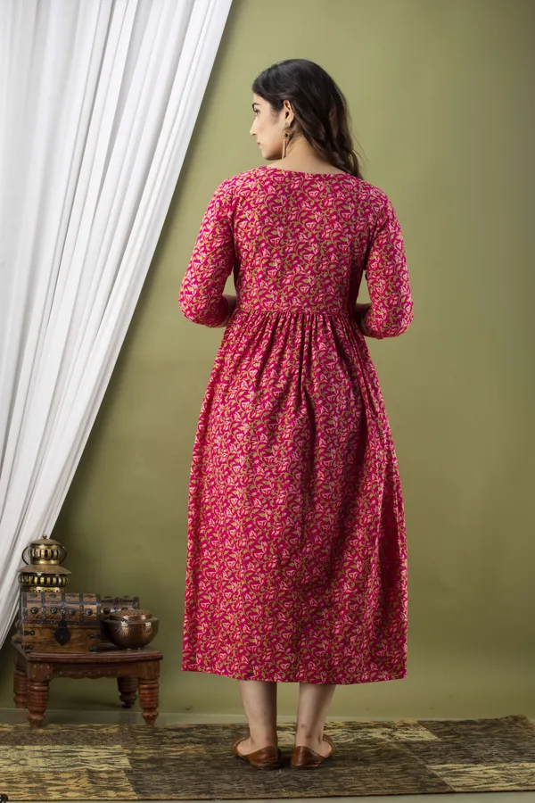 Light_Green_Cotton_Blend_Floral_Print_Casual_Regular_Fit_Round_Neck_Anarkali_Gown_For_Women