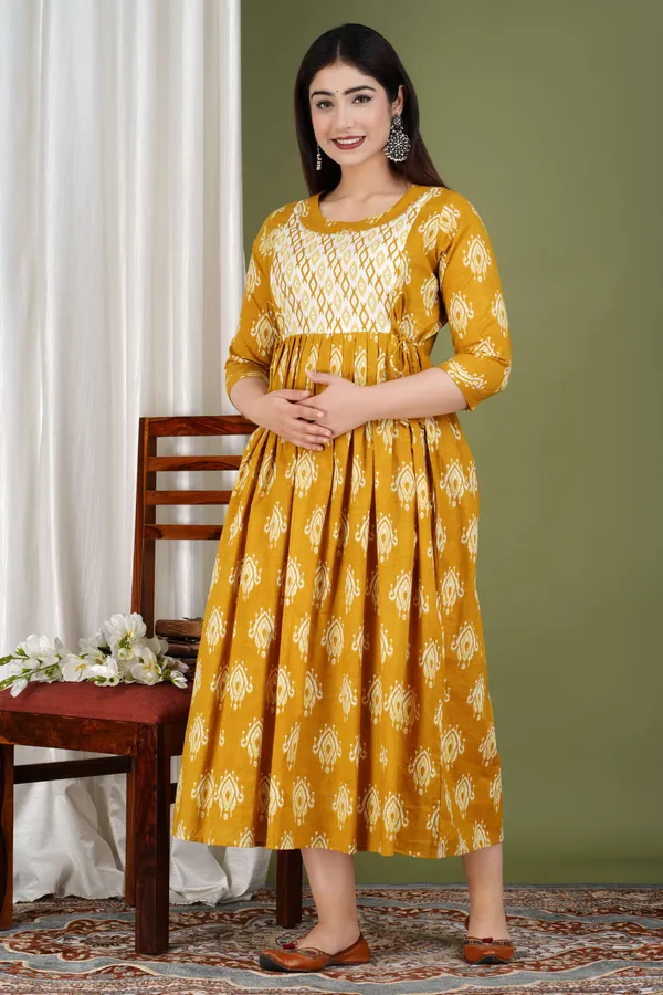 Yellow_Cotton_Blend_Floral_Print_Casual_Regular_Fit_Round_Neck_Anarkali_Gown_For_Women