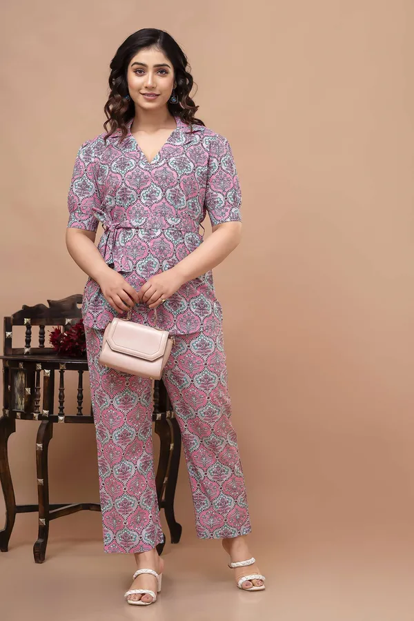 Pink_Pure_Cotton_Printed_Casual_Regular_Fit_Half_Sleeve_V-Neck_Co-Ord_Set_For_Women