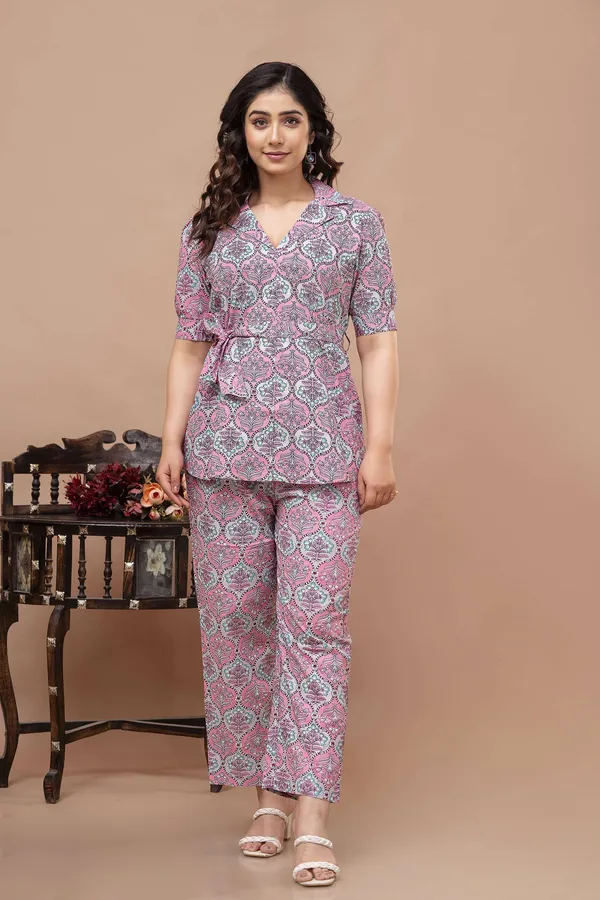 Pink_Pure_Cotton_Printed_Casual_Regular_Fit_Half_Sleeve_V-Neck_Co-Ord_Set_For_Women