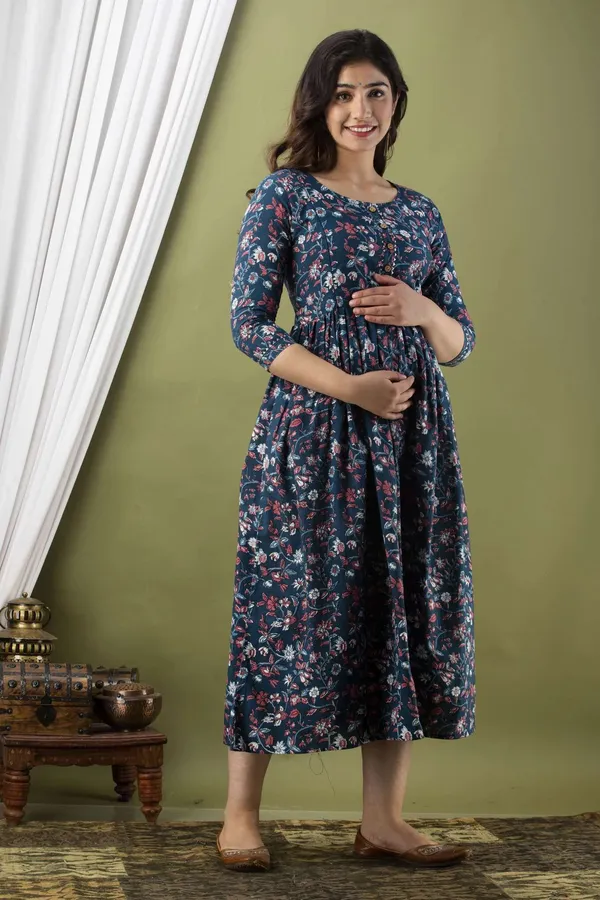 Maroon_Pure_Cotton_Floral_Print_Casual_Regular_Fit_Round_Neck_Ethnic_Anarkali_Gown_For_Women