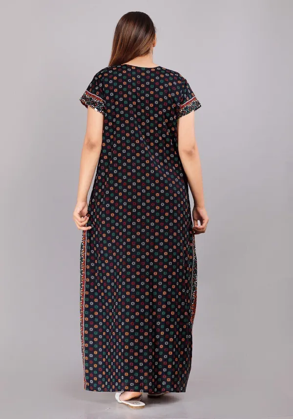 Black_Cotton_Printed_Regular_Fit_Nighty_For_Women